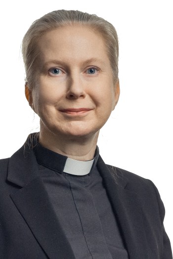 Henkilökuva Pirkko Hännisestä.